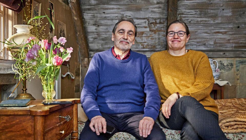 Forfatterparret Stig Thorsboe og Hanna Lundblad har
skrevet manuskriptet, og de
kommer til at slå den endelige krølle på halen på det
populære drama. Forfatterparret Stig Thorsboe og Hanna Lundblad har
skrevet manuskriptet, og de
kommer til at slå den endelige krølle på halen på det
populære drama.