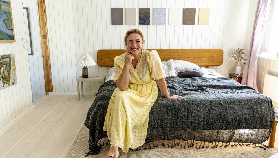 Sommerhuset er indrettet lige så smagfuldt,
som Mette Helenas lejlighed på Amager.