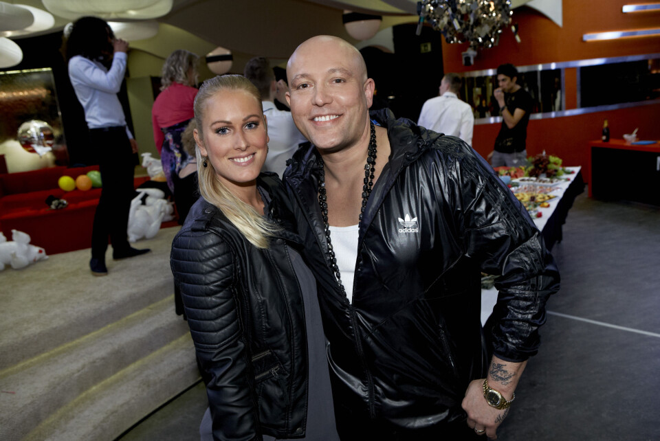 Tina Stachowiak og Ferrish Key har sammen skrevet titelsangen til 'Big Brother 2013' (Foto: SBS TV) Tina Stachowiak og Ferrish Key har sammen skrevet titelsangen til 'Big Brother 2013' (Foto: SBS TV)
