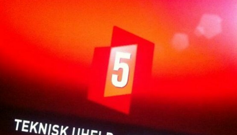 Sådan så skærmbilledet ud de første syv minutter, da Kanal 5 i mandags havde premieren på 'Big Brother 2013'. (Foto: SBS)