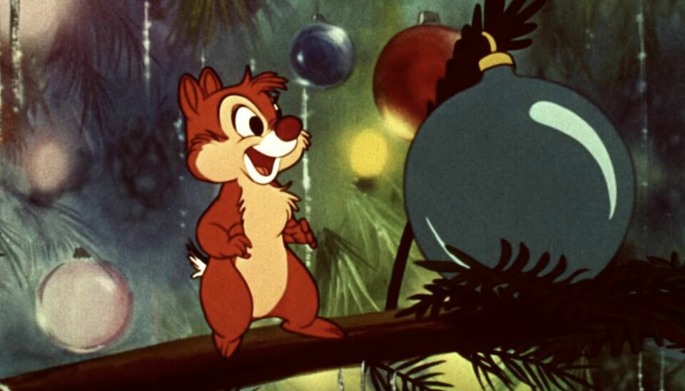 Traditionen tro indeholder 'Disney Juleshow' blandt andet de klassiske Disney-tegnefilm ’Plutos Juletræ’ med Mickey Mouse, Pluto og Chip & Chap, samt ’Anders Ands Sneboldkamp’ med Anders And, Rip, Rap & Rup. Showet byder som altid også på en overraskelse.