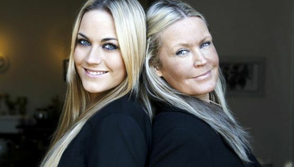 Glæd dig til flere saftige historier, når bogen om Amalie og mor udkommer til maj. Foto: TV3/Anders Wichstrøm