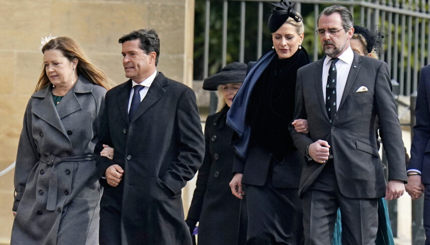 Prinsesse Alexia, 58, med sin mand, Carlos Morales Quintana, 53, og lige bag dem prins Nikolaos, 54, og prinsesse Tatiana, 43.