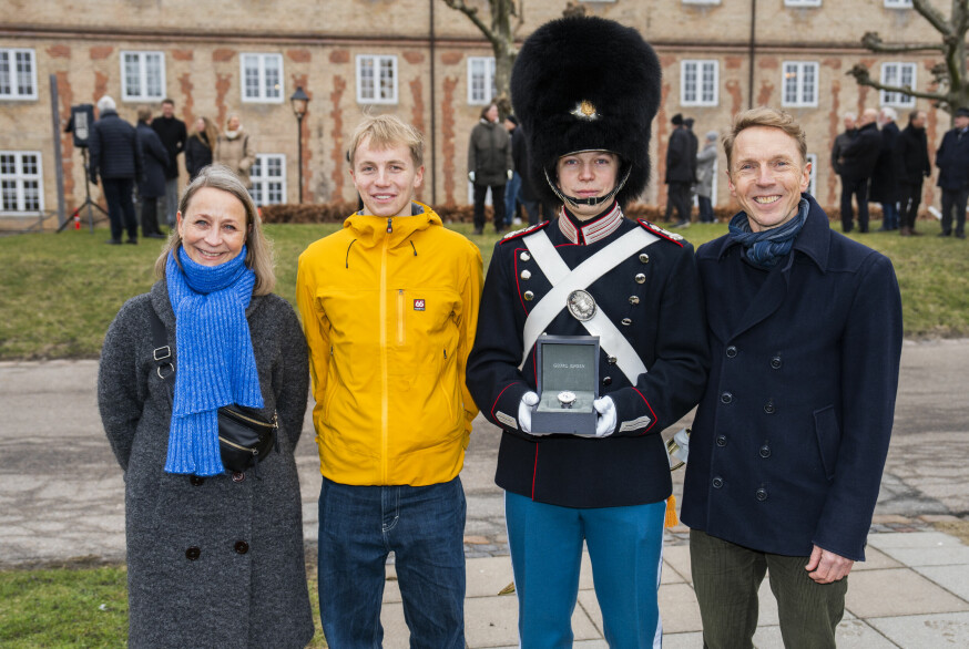 Rasmus Boy Bedsted med sin lillebror Albert og forældrene Lisbeth og Peter, der var kommet fra Odense for at deltage.