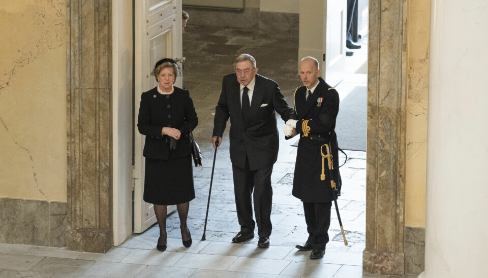 Dronning Anne-Marie og kong Konstantin ankommer (Foto: Klaus Bo Christensen)