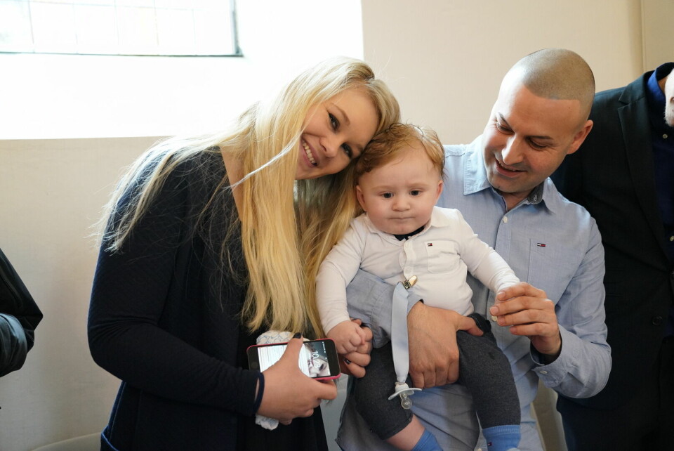 Kia og Walid til sønnen Marcus' barnedåb (Foto: Janus Nielsen)