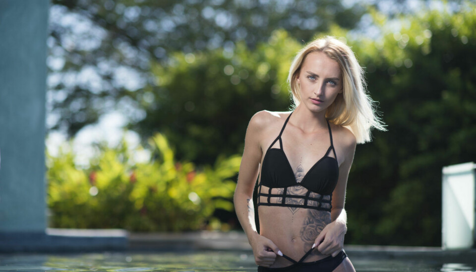 Cecilie Digemose er også en del af 'Paradise Hotel'-startcastet i år. Den 19-årige Vordingborg-pige er 'nude art'-model og fortæller selv, at hun ikke er bleg for at vise sin krop frem (foto: Anthon Unger).