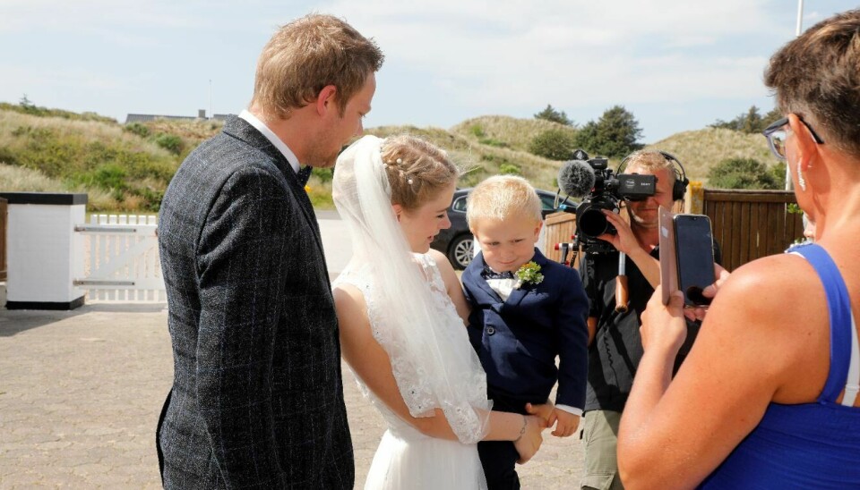 Nanna-Johanne og Michael kan nu kalde sig nygifte. (Foto: Niels Henrik Dam)