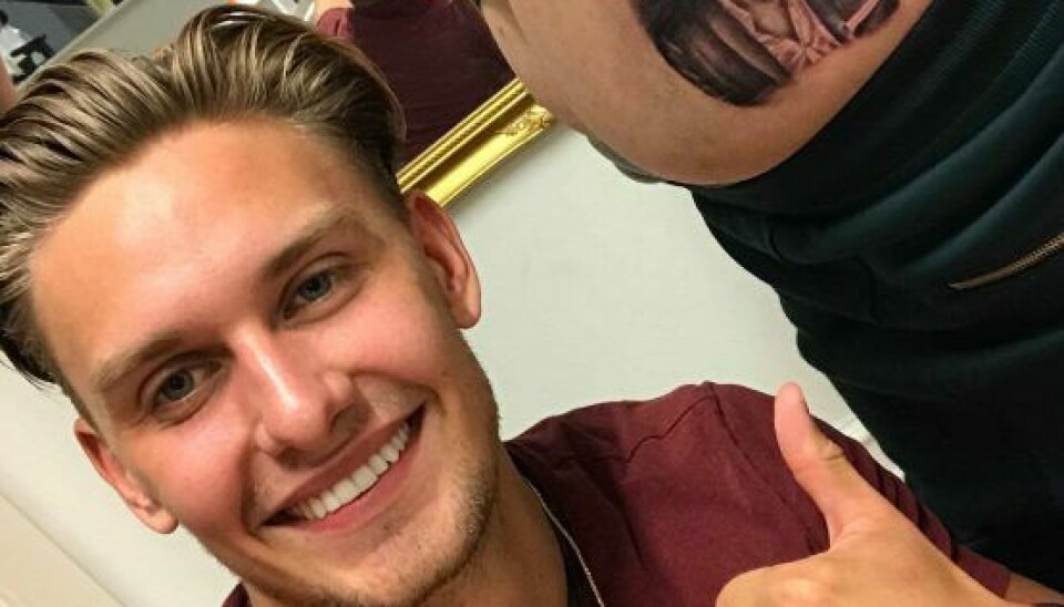 Kasper fortryder ikke sin tatovering (Foto: Privat)