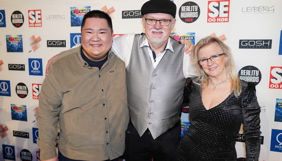 Micki Cheng mødtes med Kirsten og Jørgen fra 'Landmand søger kærlighed' påden røde løber til Reality Awards.(Foto: Janus Nielsen)