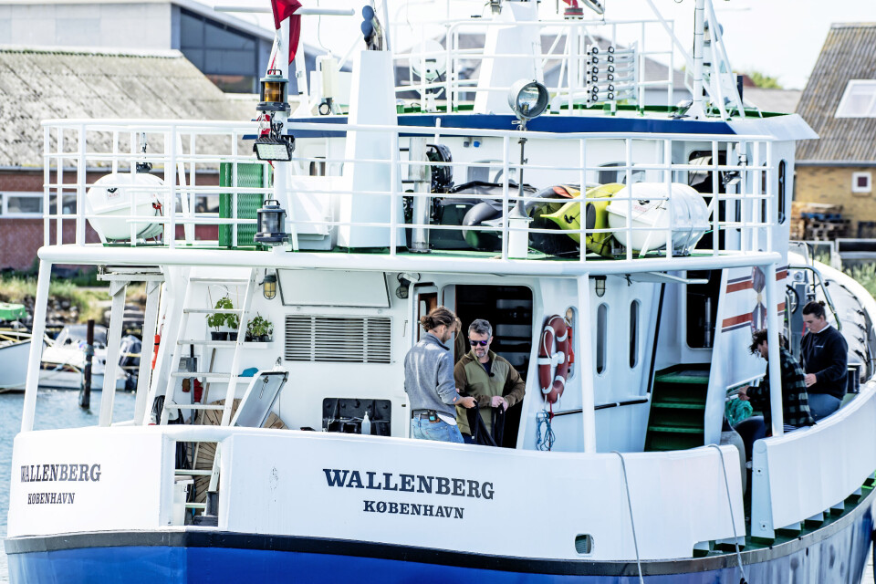 Kronprinsen har nu været ombord på ”Wallenberg” et par gange og færdes hjemmevant på dækket. (Foto: René Schütze og Kongehuset) Kronprinsen har nu været ombord på ”Wallenberg” et par gange og færdes hjemmevant på dækket. (Foto: René Schütze og Kongehuset)