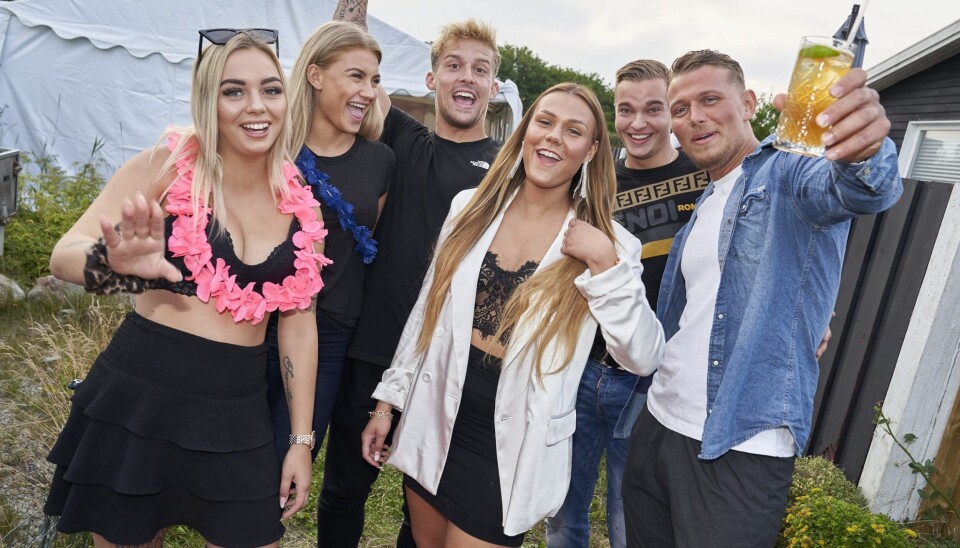 Mathilde og Robin ankom (selvfølgelig) sammen til Nicklaes' 'Ex on the Beach'-fest i weekenden, hvor blandt andre også 'Ex'-folkene Justina, Louise og Victor var med (Foto: Janus Nielsen)