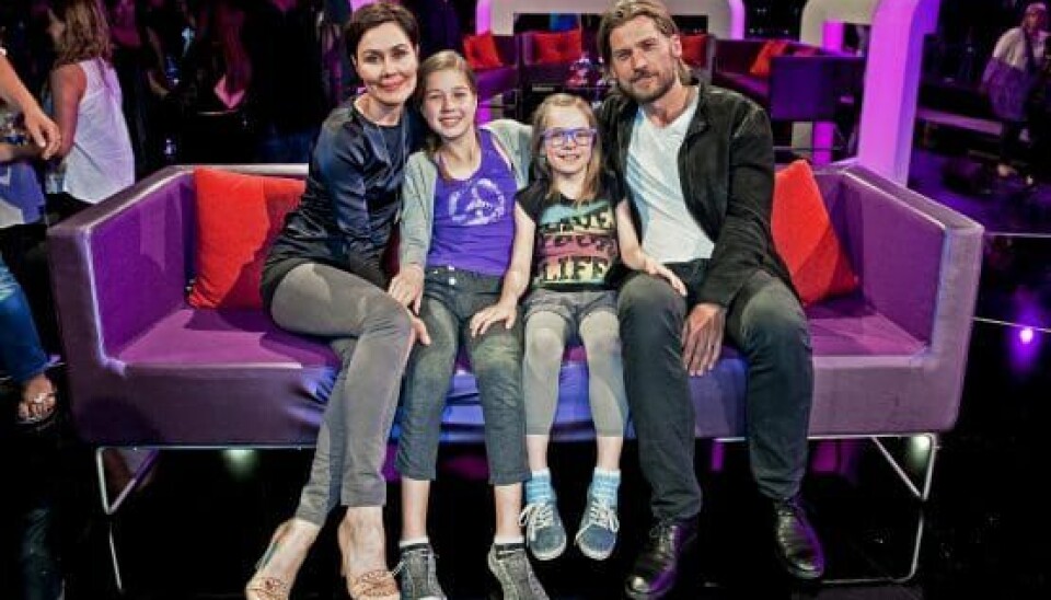 Nikolaj Coster-Waldau fotograferet med hustruen, Nukâka, og døtrene, Filippa og Safina, tilbage i 2012. (Foto: PR) Nikolaj Coster-Waldau fotograferet med hustruen, Nukâka, og døtrene, Filippa og Safina, tilbage i 2012. (Foto: PR)