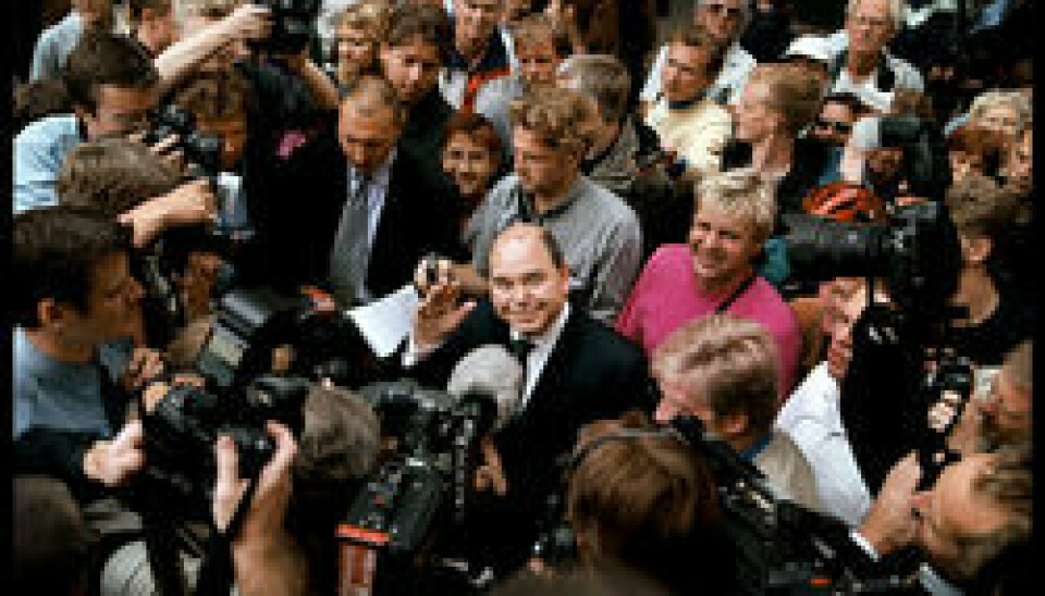 Kurt Thorsen er en svær mand at slå ud. Her ses han i 2000 med et smil på læben efter at have modtaget en dom på seks års fængsel i PFA-sagen (Foto: Linda Kastrup/Ritzau Scanpix)