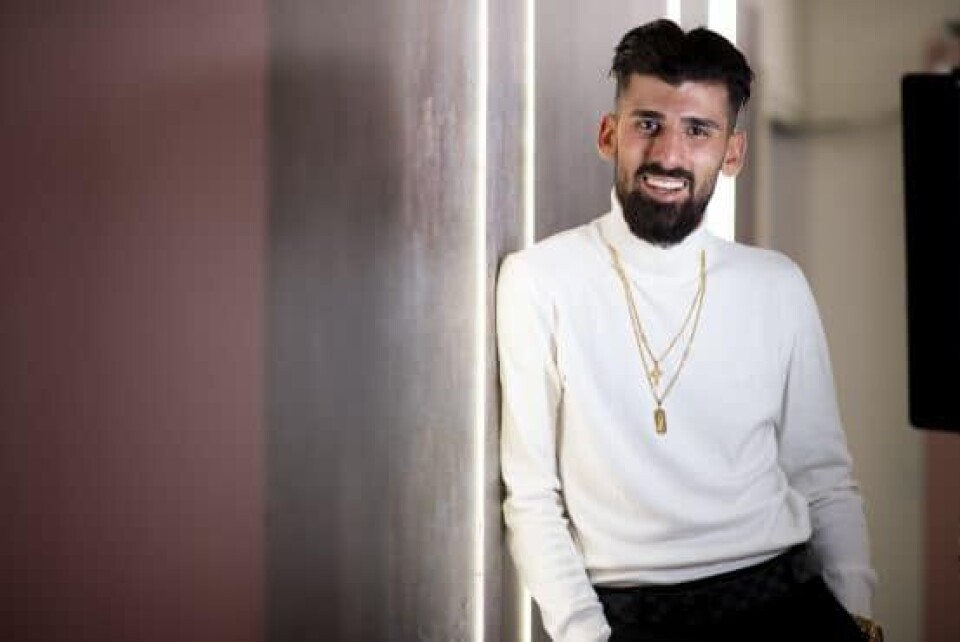 Amil er DJ og arbejder på et lager. Til efteråret er han med i 'Singletown'. (Foto: Anthon Unger.) Amil er DJ og arbejder på et lager. Til efteråret er han med i 'Singletown'. (Foto: Anthon Unger.)