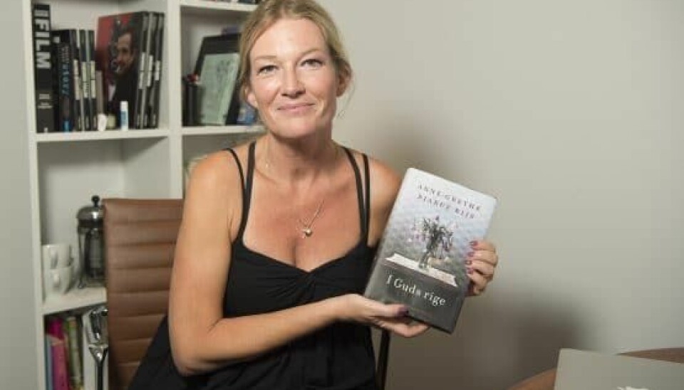 Interview med Anne-Grethe Bjarup Riis ved udgivelsen af hendes fjerde bog 'I Guds rige' (Foto: Peter Hauerbach)