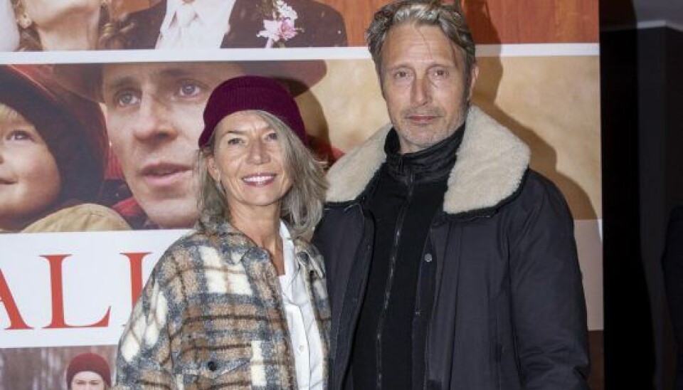 Mads Mikkelsen og konen Hanne Jacobsen til gallapremiere på 'Falling' (Foto: Lars E. Andreasen) Mads Mikkelsen og konen Hanne Jacobsen til gallapremiere på 'Falling' (Foto: Lars E. Andreasen)