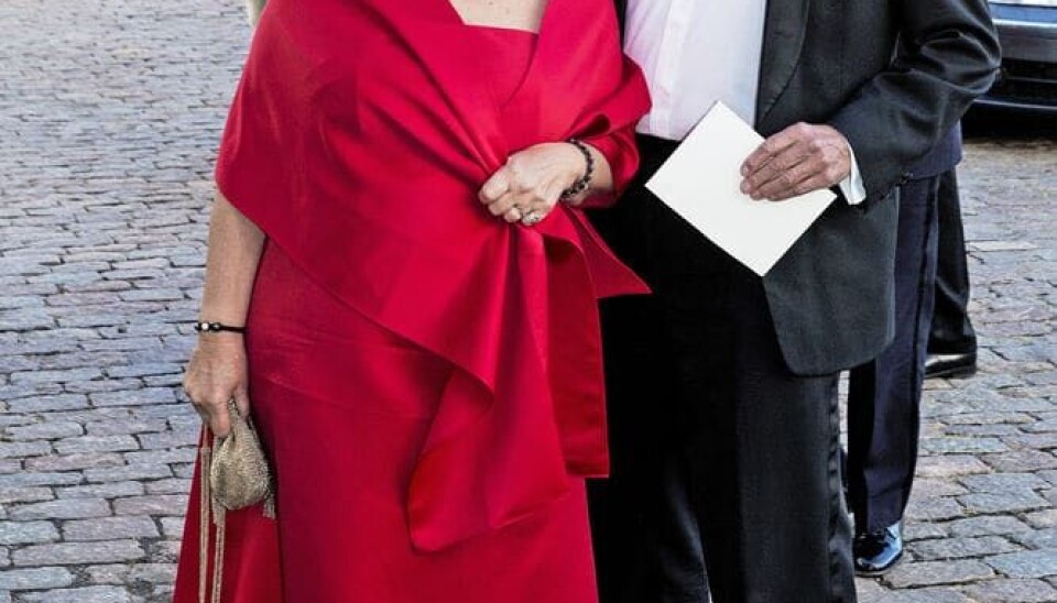 Patricia og Jacob Asbæk var blandt gæsterne ved dronning Margrethes 75-års fødselsdag på Fredensborg Slot. – Han var måske min bedste ven. I perioder så vi hinanden tre gange om ugen, og da jeg fyldte 60, holdt han min fødselsdag på kongeskibet Dannebrog i Lissabon, har Jacob Asbæk sagt til Weekendavisen om sit forhold til prins Henrik (Foto: Finn Frandsen/Ritzau Scanpix) Patricia og Jacob Asbæk var blandt gæsterne ved dronning Margrethes 75-års fødselsdag på Fredensborg Slot. – Han var måske min bedste ven. I perioder så vi hinanden tre gange om ugen, og da jeg fyldte 60, holdt han min fødselsdag på kongeskibet Dannebrog i Lissabon, har Jacob Asbæk sagt til Weekendavisen om sit forhold til prins Henrik (Foto: Finn Frandsen/Ritzau Scanpix)