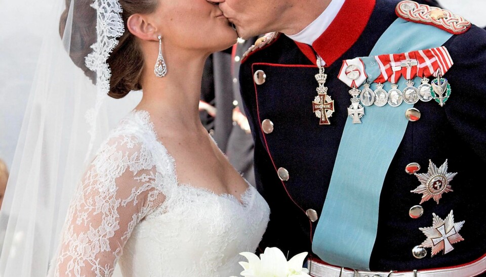 Prins Joachim og prinsesse Marie blev gift i Møgeltønder Kirke og holdt stor fest på Schackenborg Slot (Foto: Kaspar Wenstrup)