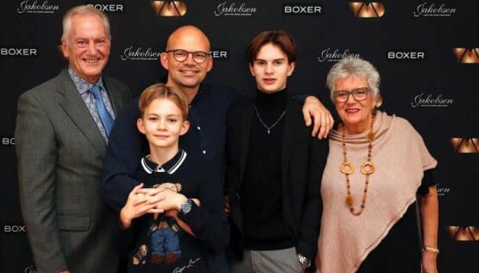 Keld Heick, Jesper Vollmer, hans og Anettes to børn Eliot og Storm, samt Jespers mor Linda (Foto: Henrik R. Petersen)