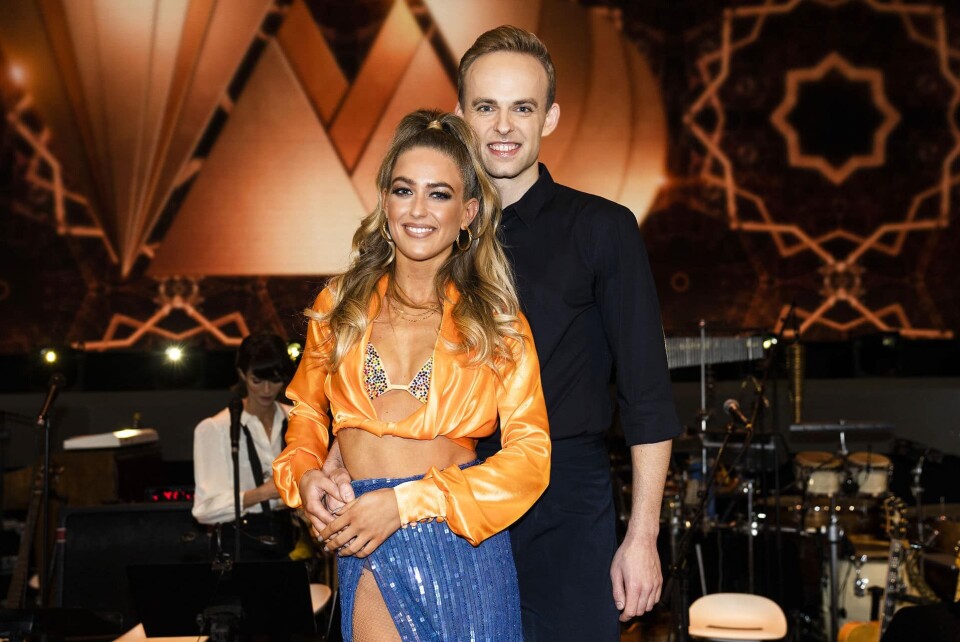 Influencer Emili Sindlev og Mads Vad. Vild med dans semifinale, program 11 på TV2. Kendte dyster om at blive årets bedste dansere i Vild Med Dans sæson 17 i København, lørdag den 12. december 2020. **POOL via Ritzau Scanpix: Anvendelser faktureres ikke** (Foto: Martin Sylvest/Ritzau Scanpix/pool) Influencer Emili Sindlev og Mads Vad. Vild med dans semifinale, program 11 på TV2. Kendte dyster om at blive årets bedste dansere i Vild Med Dans sæson 17 i København, lørdag den 12. december 2020. **POOL via Ritzau Scanpix: Anvendelser faktureres ikke** (Foto: Martin Sylvest/Ritzau Scanpix/pool)