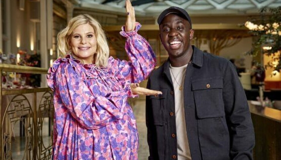 Melvin Kakooza afløser Sofie Linde under 'X Factor' live 2021. (Foto: Bo Nymann)