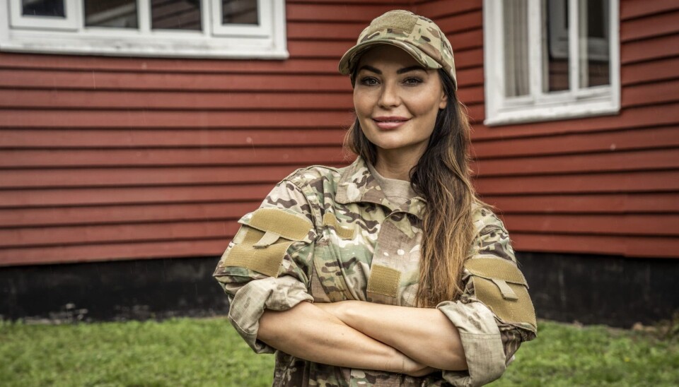 Mascha Vang, 41, lever som de andre deltagere et meget selvstændigt liv. Som blogger og influencer kan Mascha selv planlægge sin hverdag.
- Det hårdeste for mig bliver, at andre skal bestemme over mig og min tid, fortæller Mascha. (Foto: Per Arnesen) Mascha Vang, 41, lever som de andre deltagere et meget selvstændigt liv. Som blogger og influencer kan Mascha selv planlægge sin hverdag.
- Det hårdeste for mig bliver, at andre skal bestemme over mig og min tid, fortæller Mascha. (Foto: Per Arnesen)