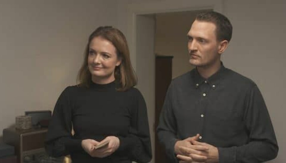 'Luksusfældens' eksperter Sesilie og Kenneth har været en kæmpe hjælp for Mette, som roser deres faglighed og grundighed til skyerne (Foto: TV3)