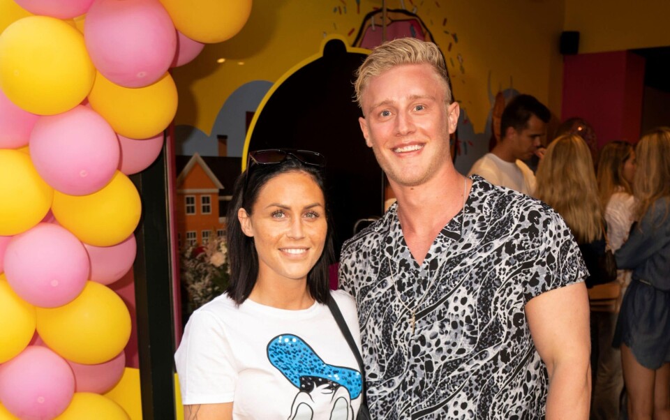 Anna Seneca og Oliver Erngart til reception i 'Bronuts' (Foto: Anthon Unger) Anna Seneca og Oliver Erngart til reception i 'Bronuts' (Foto: Anthon Unger)