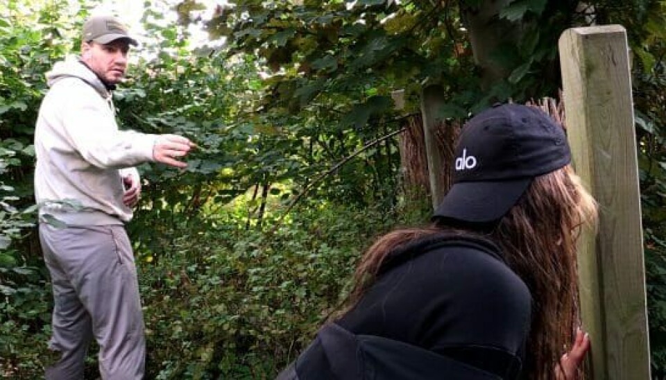 Bendtner og Philine i 'Jagtet vildt' på discovery+ (Foto: Discovery Networks Danmark) Bendtner og Philine i 'Jagtet vildt' på discovery+ (Foto: Discovery Networks Danmark)