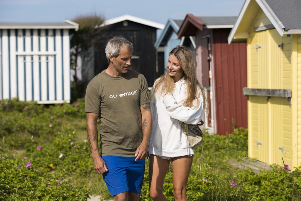 Oliver Bjerrehuus i sommerhus, Tisvildeleje, 2020
(Foto: Henrik R. Petersen) Oliver Bjerrehuus i sommerhus, Tisvildeleje, 2020
(Foto: Henrik R. Petersen)