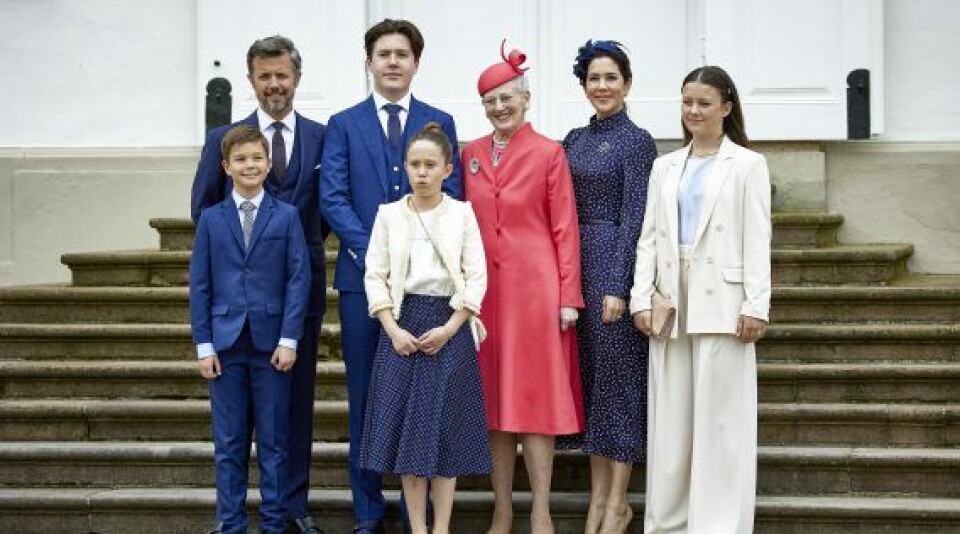 Hele kongefamilien på Amalienborg har uden nogen egentlig grund været truet på livet (Foto: Bo Nymann) Hele kongefamilien på Amalienborg har uden nogen egentlig grund været truet på livet (Foto: Bo Nymann)