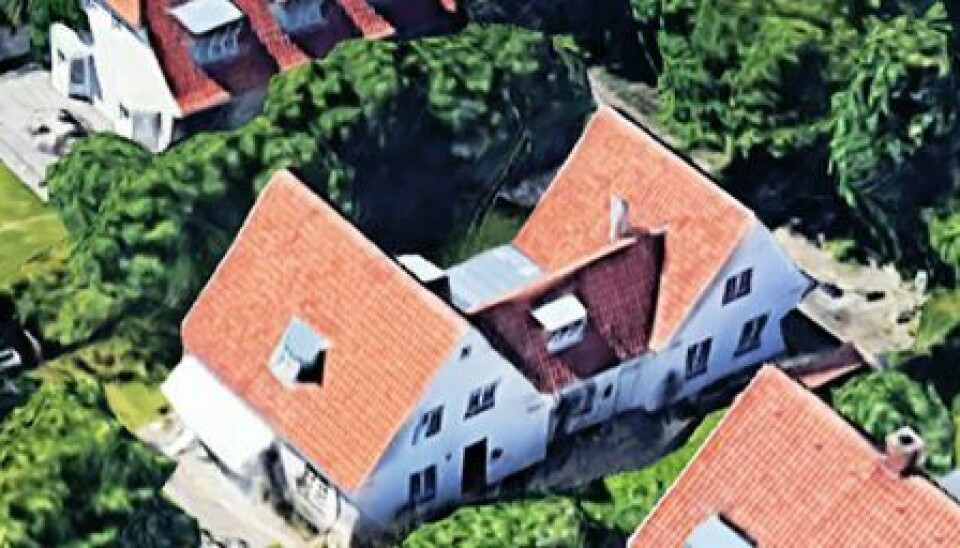 Det gennemrenoverede hus fra 1925 ligger midt i Charlottenlund (Foto: Google Maps)