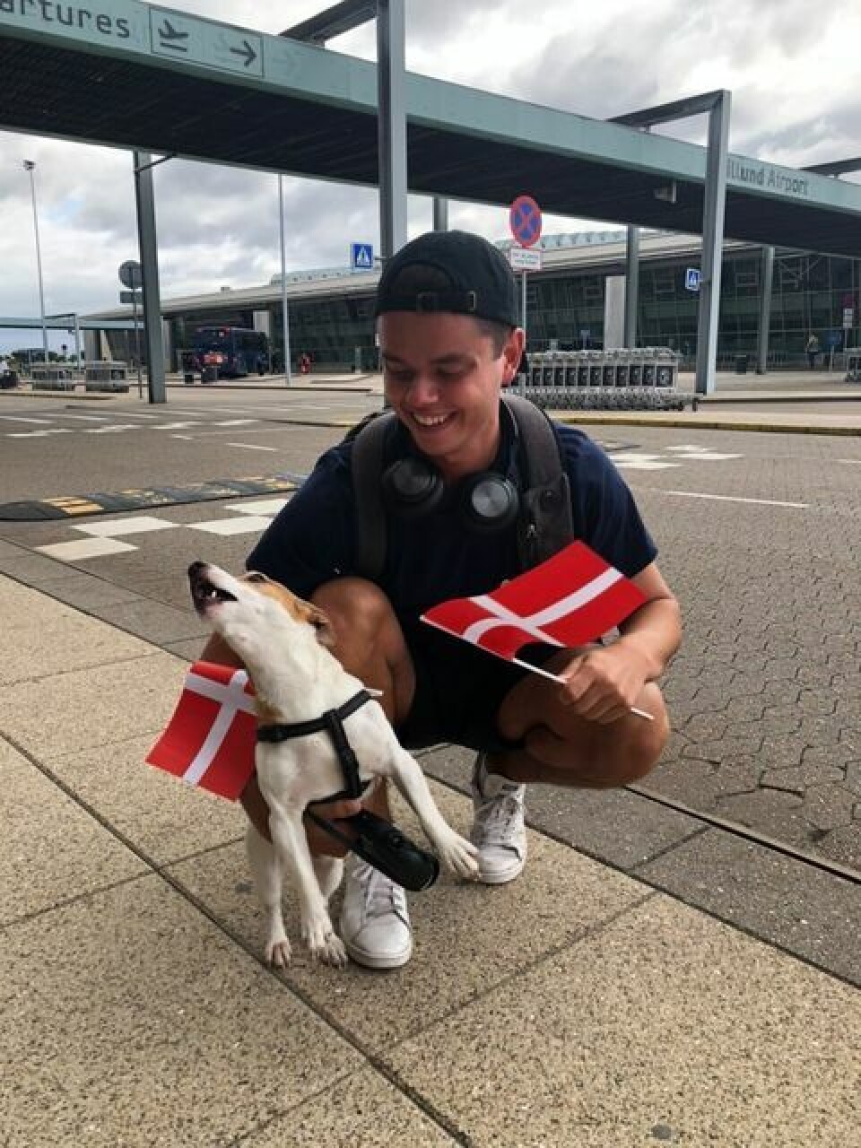 Hunden Freddy var meget glad for gensynet af Christian. (Foto: Privat) Hunden Freddy var meget glad for gensynet af Christian. (Foto: Privat)