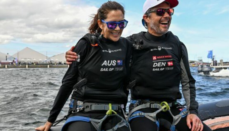 Kronprins Frederik og kronprinsesse Mary ved ROCKWOOL Denmark Sail Grand Prix i København i august. (Foto: SailGP)