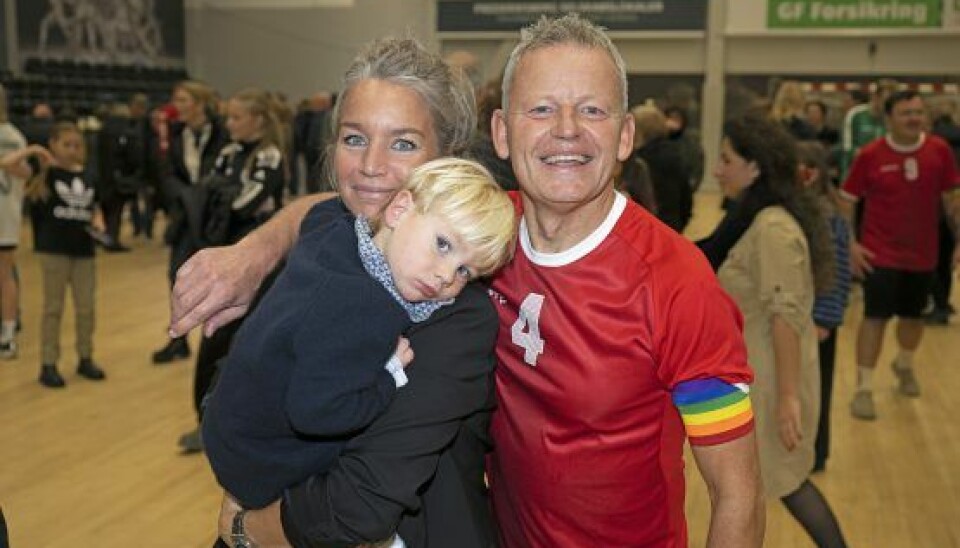 Toårige Alfred var sammenmed Bubbers hustru, Signe Rossing, med i Frederiksberghallerne for at se sin far spille. (Foto: Anthon Unger)