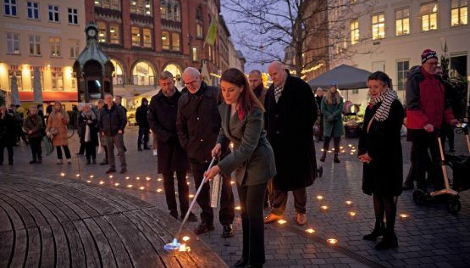 – AIDS-Fondets årlige juletræstænding, som finder sted 1. december, er virkelig en smuk og rørende tradition, fortæller prinsesse Marie. (Foto: AIDS-Fondet)