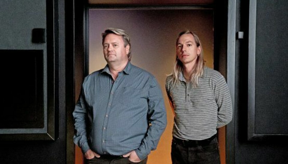 Johnny Hansen sammen med instruktøren Jesper Dalgaard, 33. (Foto: Linda Kastrup/Ritzau Scanpix)