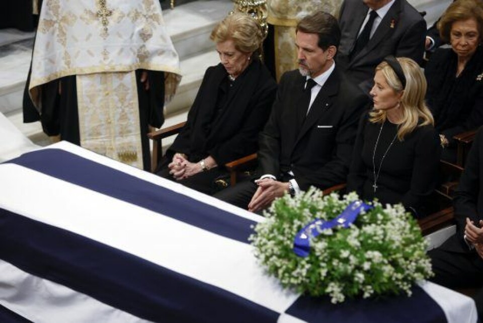 Dronning Anne-Marie med kronprins Pavlos, 55, og kronprinsesse Marie-Chantal, 54. (Foto: Stoyan Nenov - Pool/Getty Images ) Dronning Anne-Marie med kronprins Pavlos, 55, og kronprinsesse Marie-Chantal, 54. (Foto: Stoyan Nenov - Pool/Getty Images )
