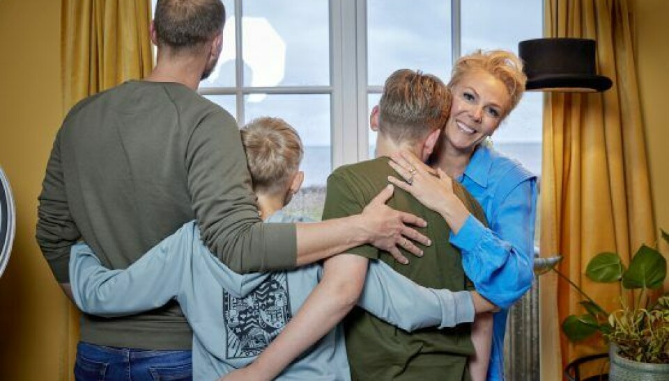 Anders og Lene vil gerne fortælle deres historie for at hjælpe andre fortvivlede forældre, men samtidig beskytter de deres søn, og det respekterer HER&NU naturligvis. (Foto: Bo Nymann)